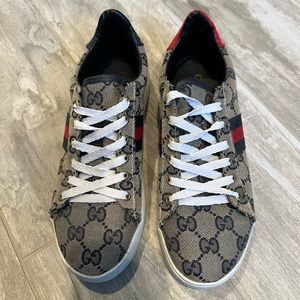 Gucci printed shoes